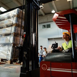 Why Forklift Training Standards Matter: A Look at Industry Requirements