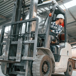 5 Common Mistakes Made During Forklift Training and How to Avoid Them